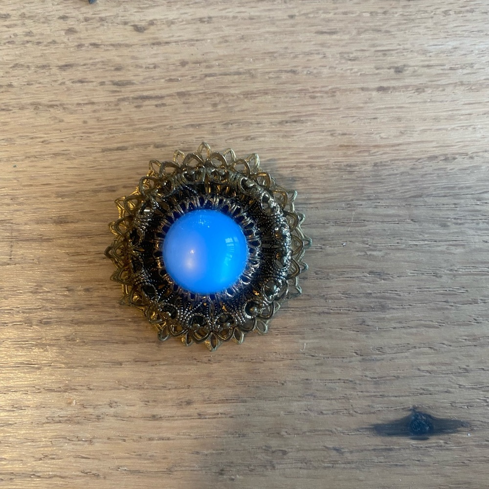 Elegant Gold and‎ Blue Brooch